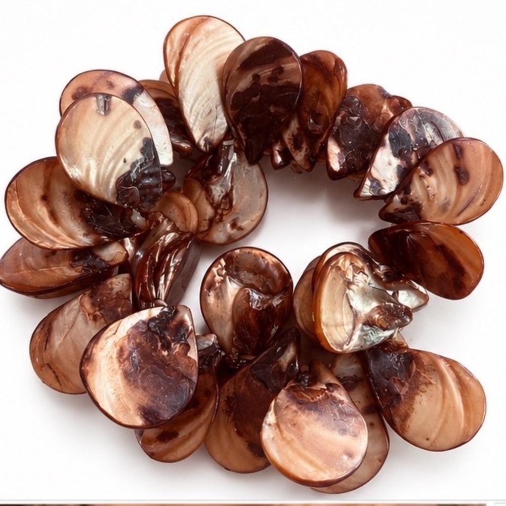 Pearlized Shell Stretch Bracelet Iridescent sea lifeTeardrops Chocolate